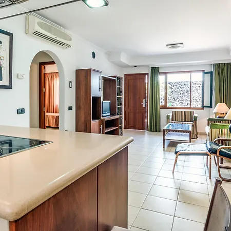 Olympia Apartment *