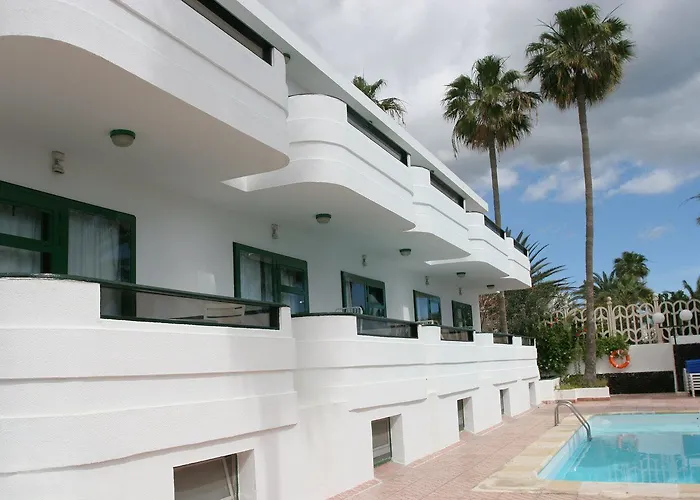 Olympia Aparthotel 3*